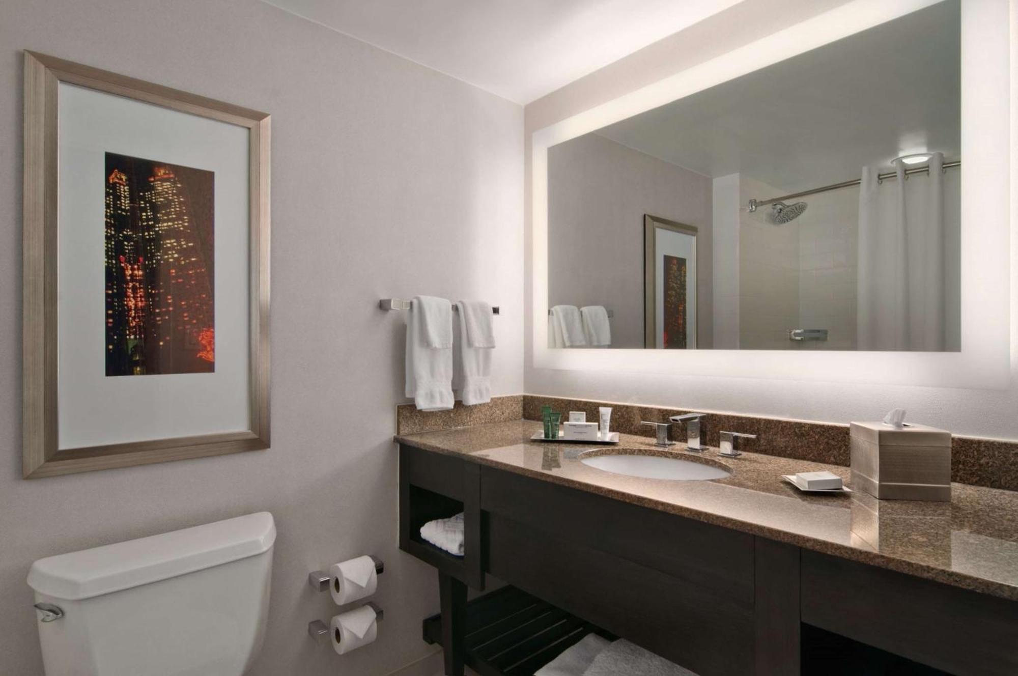Junior King Suite