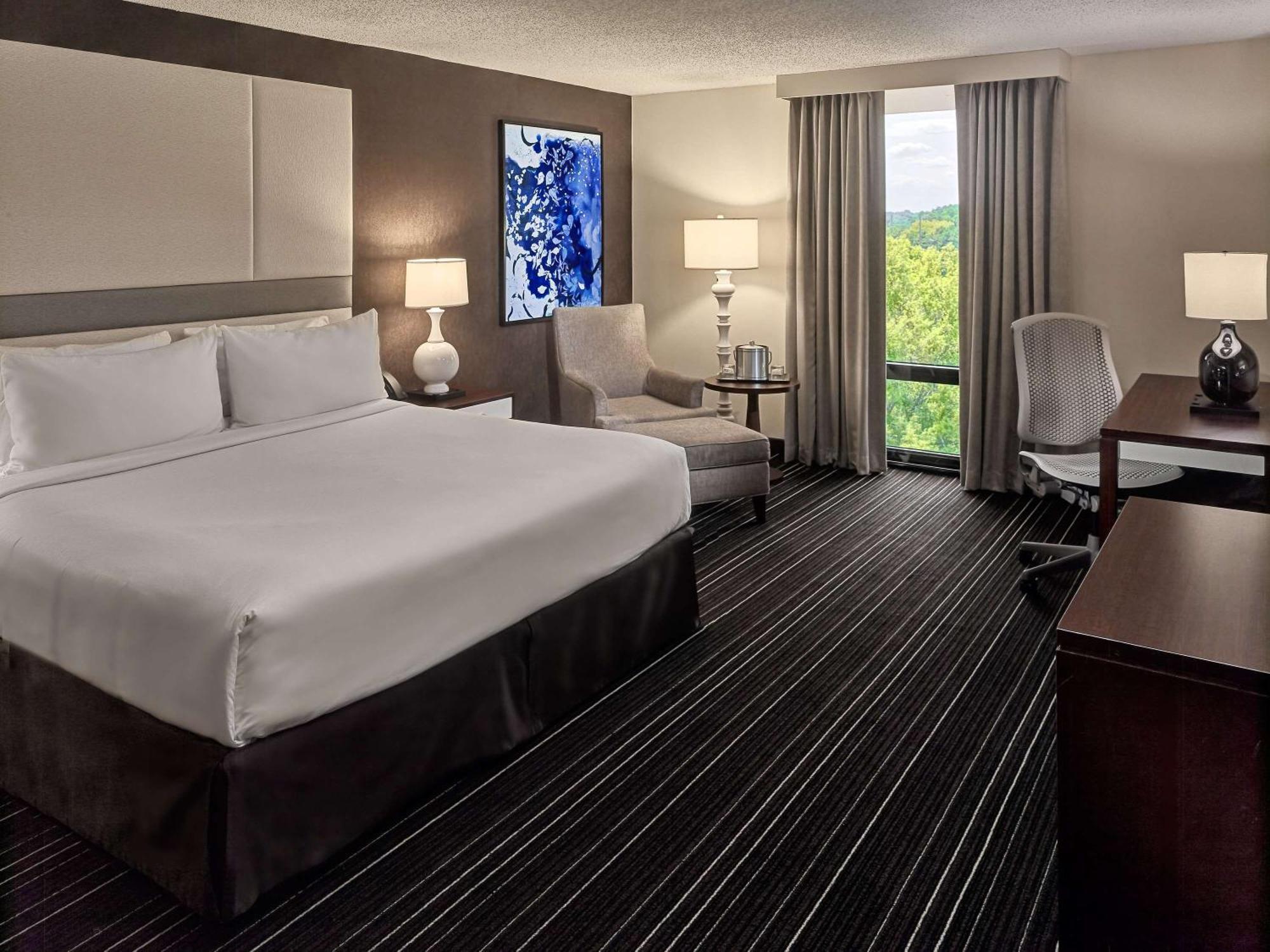 Deluxe King Room