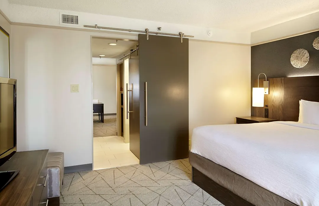 Embassy Suites By Hilton Atlanta Galleria-1